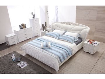 BL9052 Transitional White Leather Queen Bed