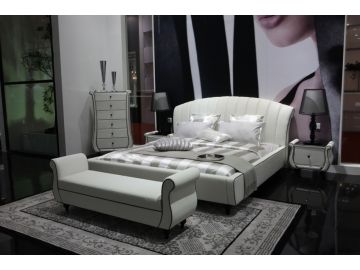 Auspicious Transitional Tufted Leather Platform Bed