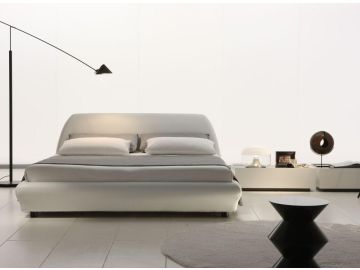 Downtown Platform Bed by Rossetto