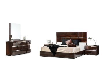 California King Picasso Italian Modern Ebony Lacquer Bed