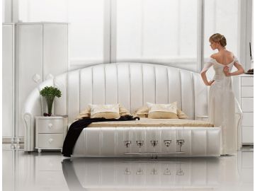 Sea Shell White Tufted Leather Platform Bed 