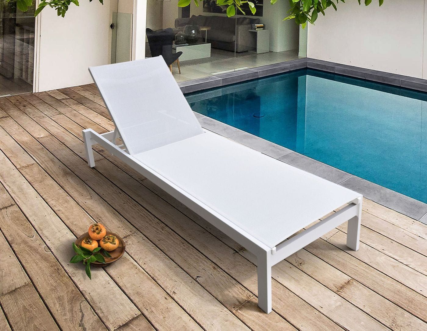 Kayak Modern White Outdoor Chaise Lounge