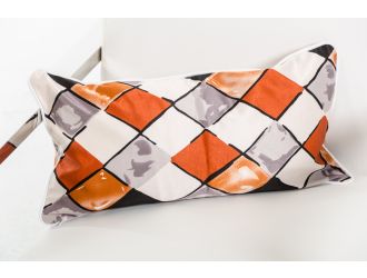 Modrest Roche Orange Throw Pillow