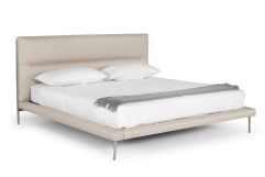 Bergeron + Lorenzo - Contemporary Cream Fabric + Light Oak 4-Piece Bedroom Set
